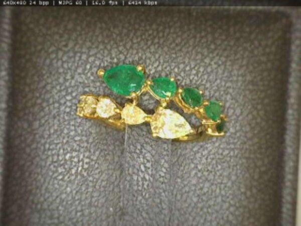 EMERALD RING WITH DIAMONDS