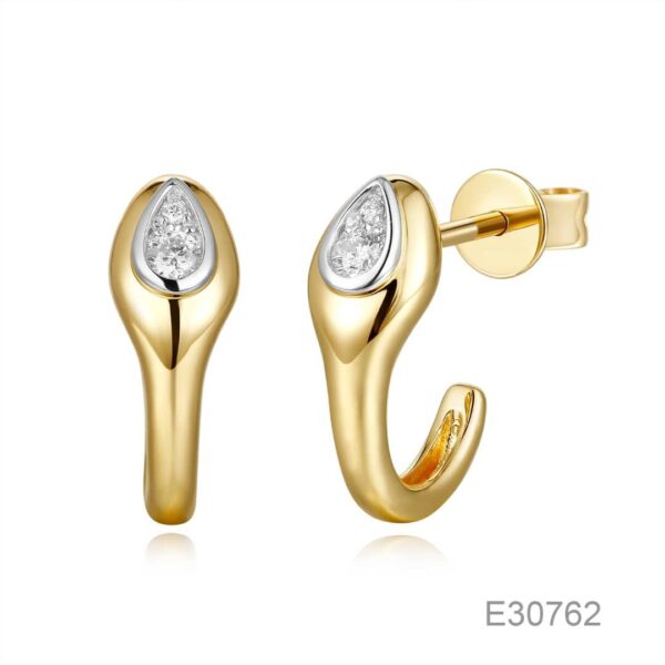 DIAMOND EARRINGS
